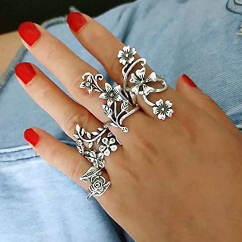 Set of 4 Aged Silver Floral Flower Boho Statement Rings NEW